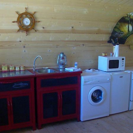 לינה וארוחת בוקר Mers-sur-Indre Le Chalet Des 4 Saisons מראה חיצוני תמונה