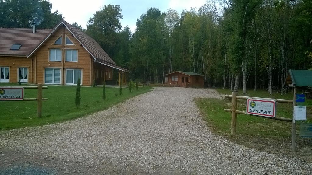 לינה וארוחת בוקר Mers-sur-Indre Le Chalet Des 4 Saisons מראה חיצוני תמונה